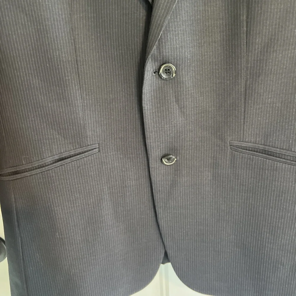 Kenneth Cole Reaction 2pc Dark Gray Suit Men's 42R 36x30